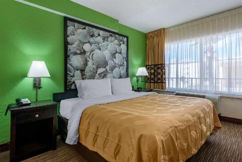 Quality Inn Daytona Beach Oceanfront - image 12