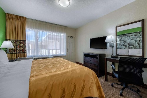 Quality Inn Daytona Beach Oceanfront - image 13