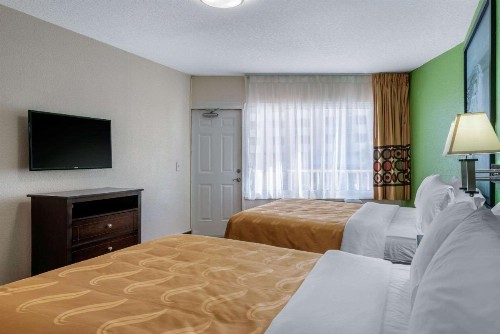 Quality Inn Daytona Beach Oceanfront - image 17