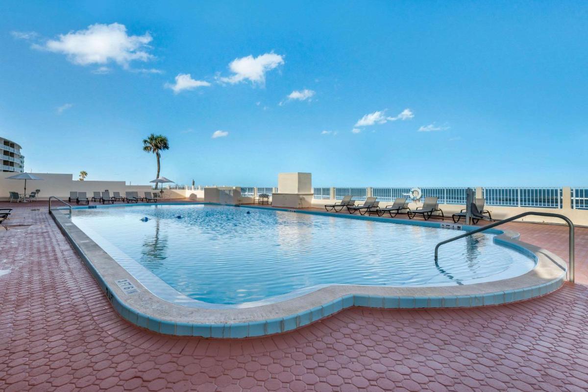 Quality Inn Daytona Beach Oceanfront - image 2