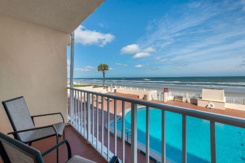 Quality Inn Daytona Beach Oceanfront - image 3