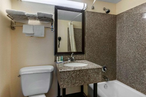Quality Inn Daytona Beach Oceanfront - image 34