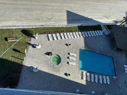 Emerald Shores Hotel - Daytona Beach - image 16