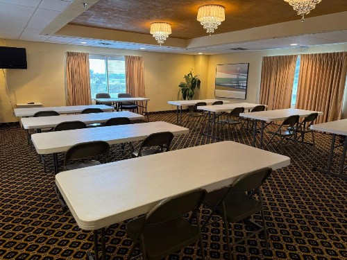 Emerald Shores Hotel - Daytona Beach - image 17