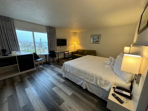 Emerald Shores Hotel - Daytona Beach - image 47
