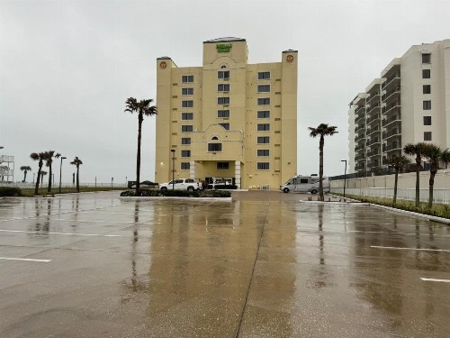 Emerald Shores Hotel - Daytona Beach - image 9