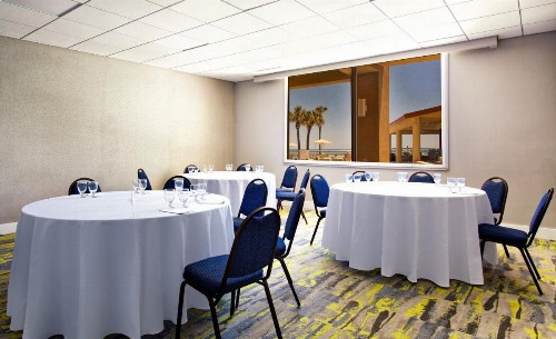 Holiday Inn Hotel & Suites Daytona Beach On The Ocean an IHG Hotel - image 45
