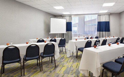 Holiday Inn Hotel & Suites Daytona Beach On The Ocean an IHG Hotel - image 47
