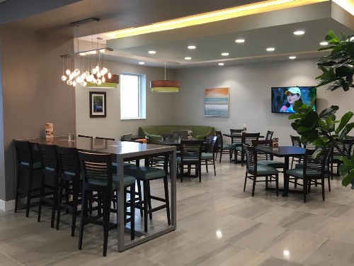Holiday Inn Hotel & Suites Daytona Beach On The Ocean an IHG Hotel - image 6