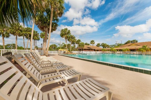 Best Western International Speedway Hotel - image 6