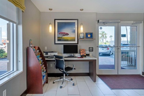 Best Western Plus Daytona Inn Seabreeze - image 39