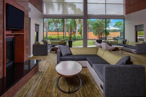 Courtyard by Marriott Daytona Beach Speedway/Airport - image 10