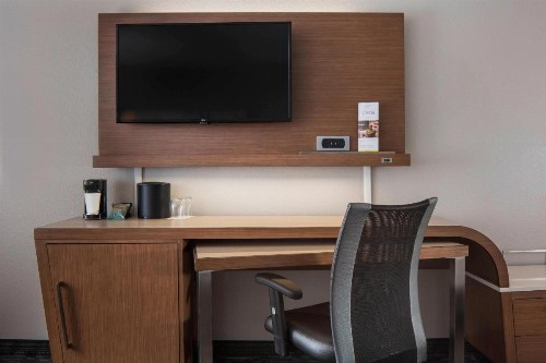 Courtyard by Marriott Daytona Beach Speedway/Airport - image 6