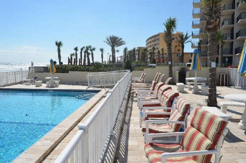 Sunrise Inn Oceanfront - image 6