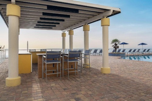 Hilton Garden Inn Daytona Beach Oceanfront - image 11