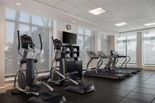Hilton Garden Inn Daytona Beach Oceanfront - image 16