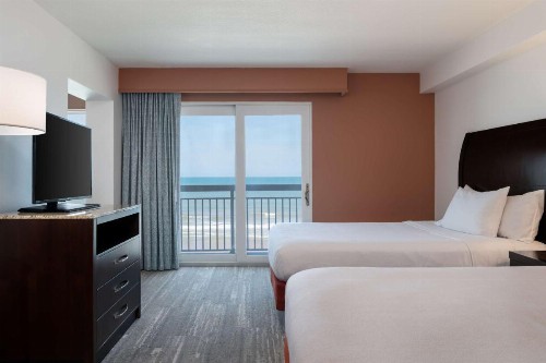 Hilton Garden Inn Daytona Beach Oceanfront - image 17