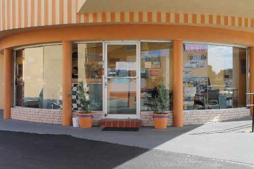 Grand Prix Motel Beach Front - image 15
