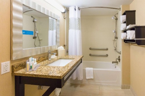 Hampton Inn Daytona Beach/Beachfront - image 13