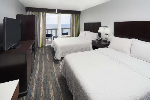 Hampton Inn Daytona Beach/Beachfront - image 15