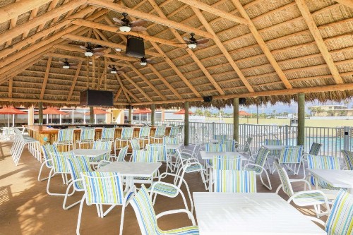 Hampton Inn Daytona Beach/Beachfront - image 17