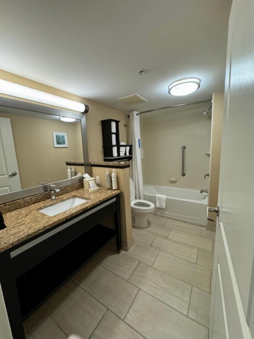 Hampton Inn Daytona Beach/Beachfront - image 25
