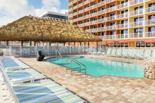 Hampton Inn Daytona Beach/Beachfront - image 41