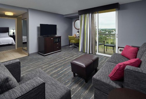 Hampton Inn Daytona Beach/Beachfront - image 7