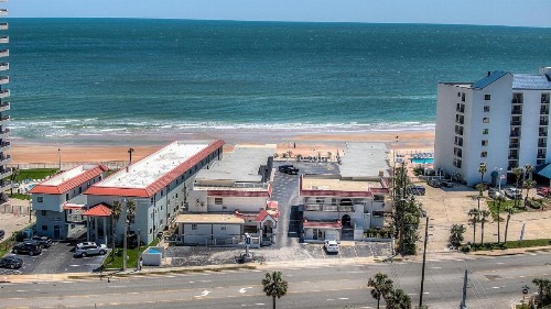 La Bella Oceanfront Inn - Daytona - image 2