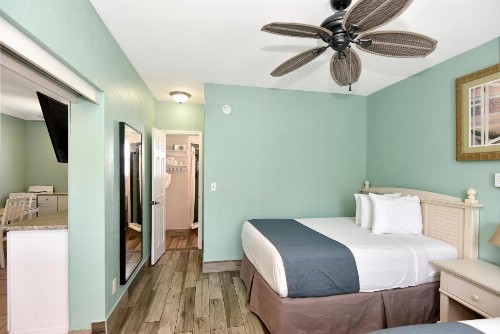 Shoreline Suites & Cabana Cottages – Beachfront - image 18