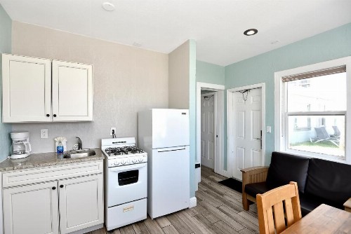Shoreline Suites & Cabana Cottages – Beachfront - image 19