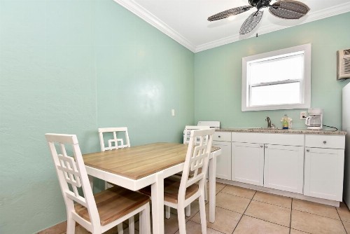 Shoreline Suites & Cabana Cottages – Beachfront - image 32
