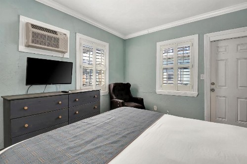 Shoreline Suites & Cabana Cottages – Beachfront - image 34