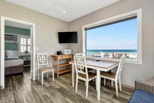 Shoreline Suites & Cabana Cottages – Beachfront - image 39
