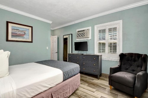 Shoreline Suites & Cabana Cottages – Beachfront - image 40