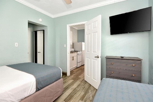 Shoreline Suites & Cabana Cottages – Beachfront - image 46