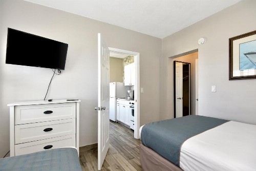 Shoreline Suites & Cabana Cottages – Beachfront - image 5