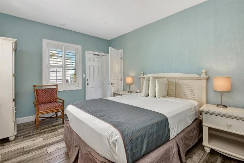 Shoreline Suites & Cabana Cottages – Beachfront - image 8