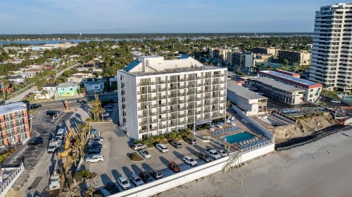 Tropical Winds Resort Hotel - image 21