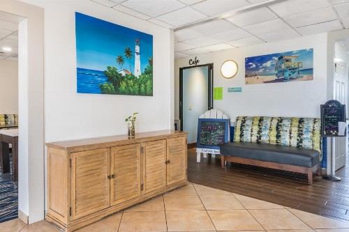 Tropical Winds Resort Hotel - image 26