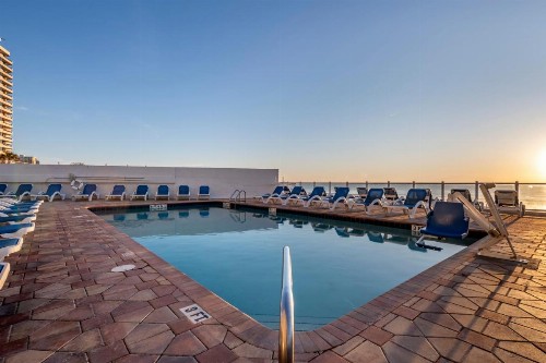 Tropical Winds Resort Hotel - image 3
