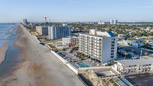 Tropical Winds Resort Hotel - image 33