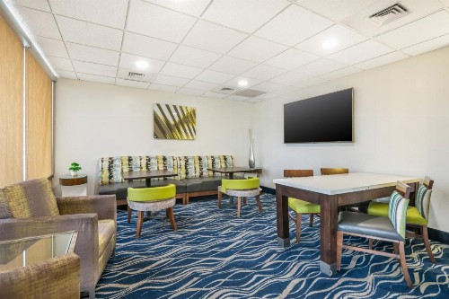 Tropical Winds Resort Hotel - image 44