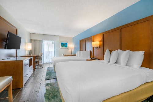 Tropical Winds Resort Hotel - image 46