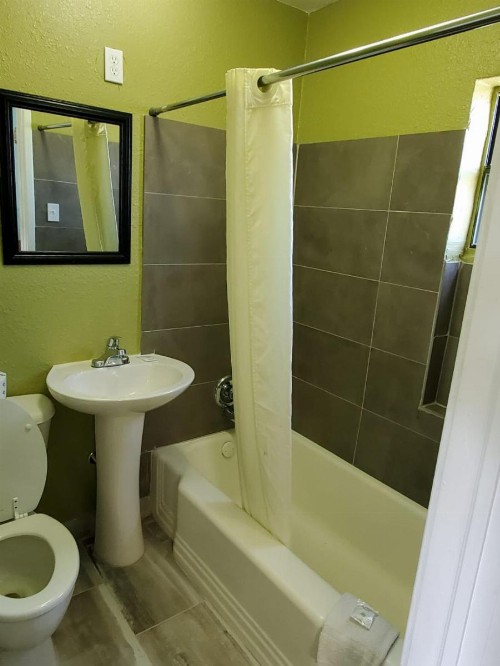 Travel Inn Daytona - image 4