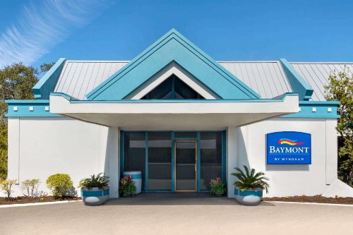 La Quinta Inn by Wyndham Daytona Beach/Intl Speedway - image 2