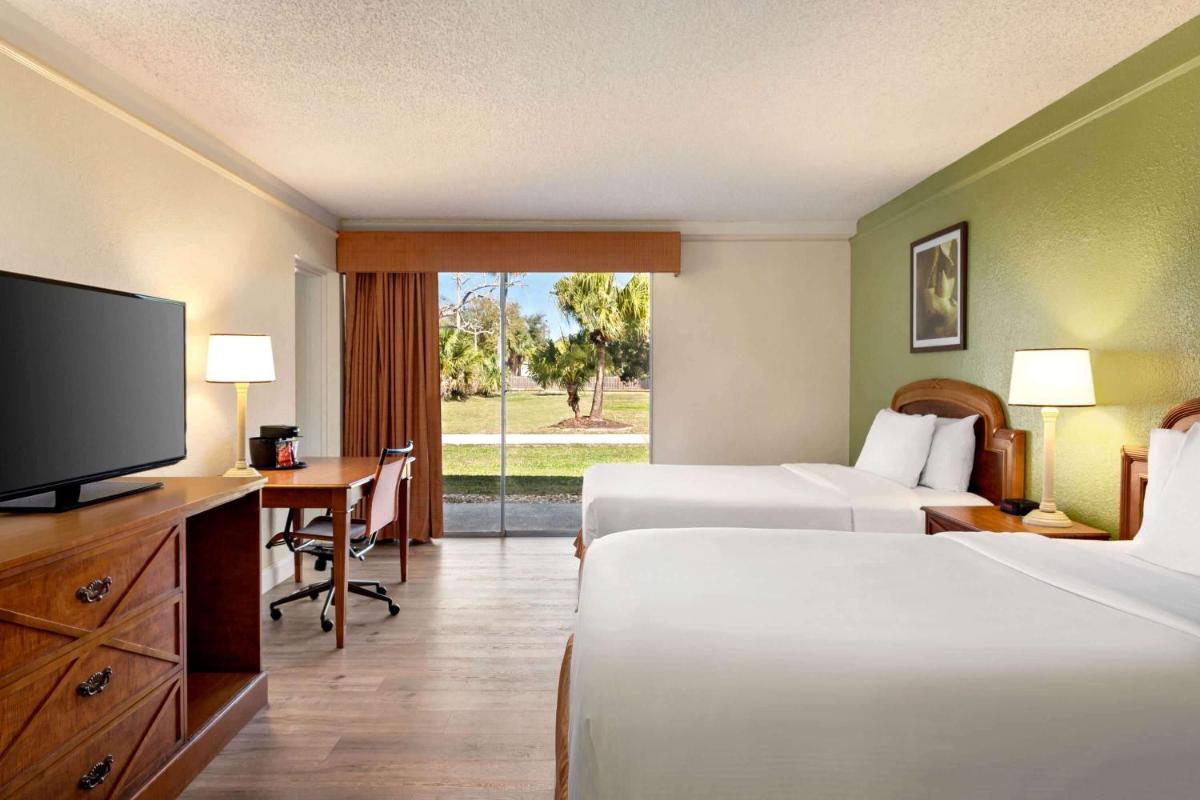 La Quinta Inn by Wyndham Daytona Beach/Intl Speedway - image 3