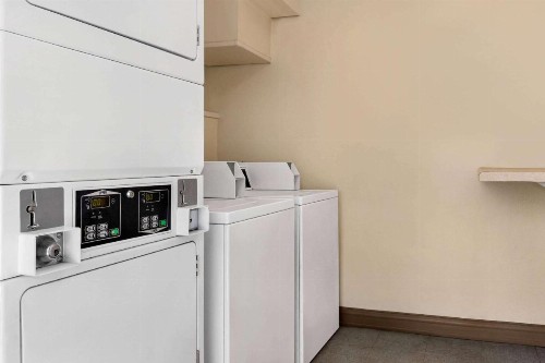 La Quinta Inn by Wyndham Daytona Beach/Intl Speedway - image 35