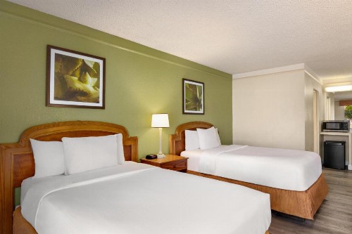 La Quinta Inn by Wyndham Daytona Beach/Intl Speedway - image 43