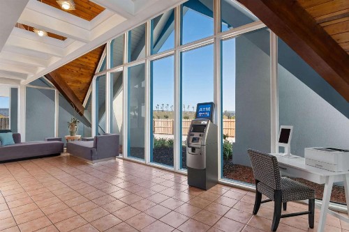 La Quinta Inn by Wyndham Daytona Beach/Intl Speedway - image 5